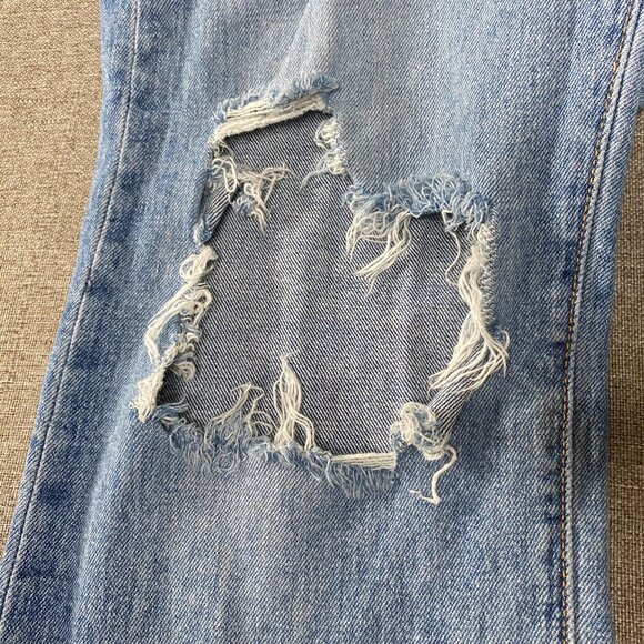 Levi's 501 Original Fit Men's 34 x 32 Mid Rise Blue Distressed Casual Pants - Picture 7 of 15